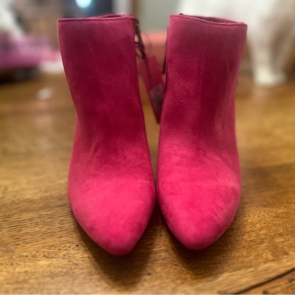 Sam & Libby hot pink ankle boots, Size 8 - Picture 7 of 11